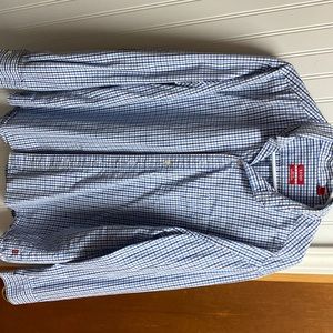 Izod button down